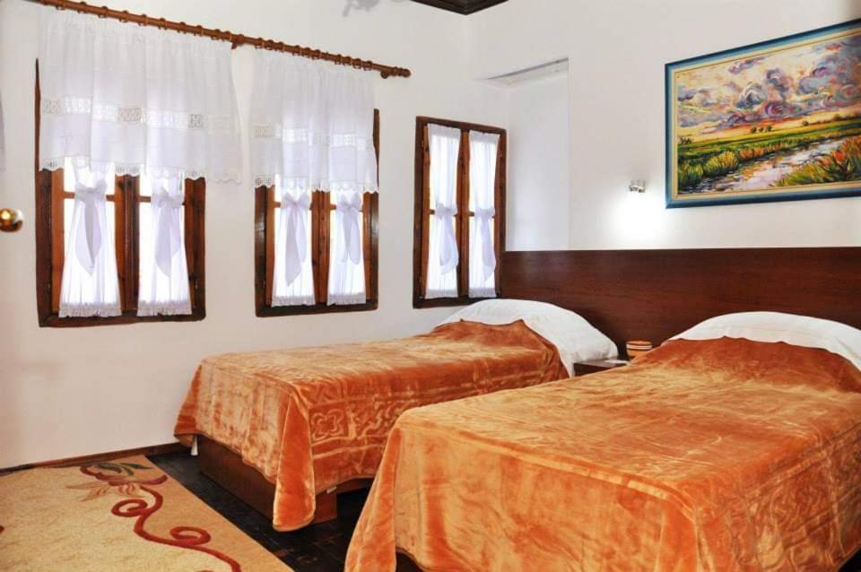 Hava Baci Apartment เบราท ภายนอก รูปภาพ