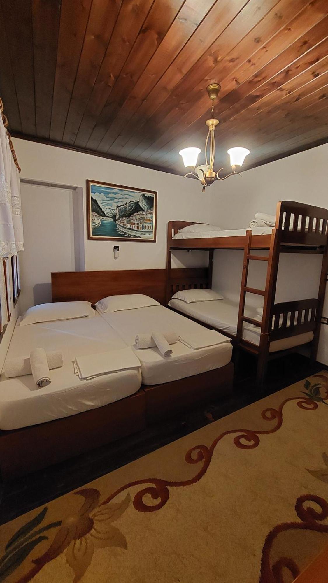 Hava Baci Apartment เบราท ภายนอก รูปภาพ