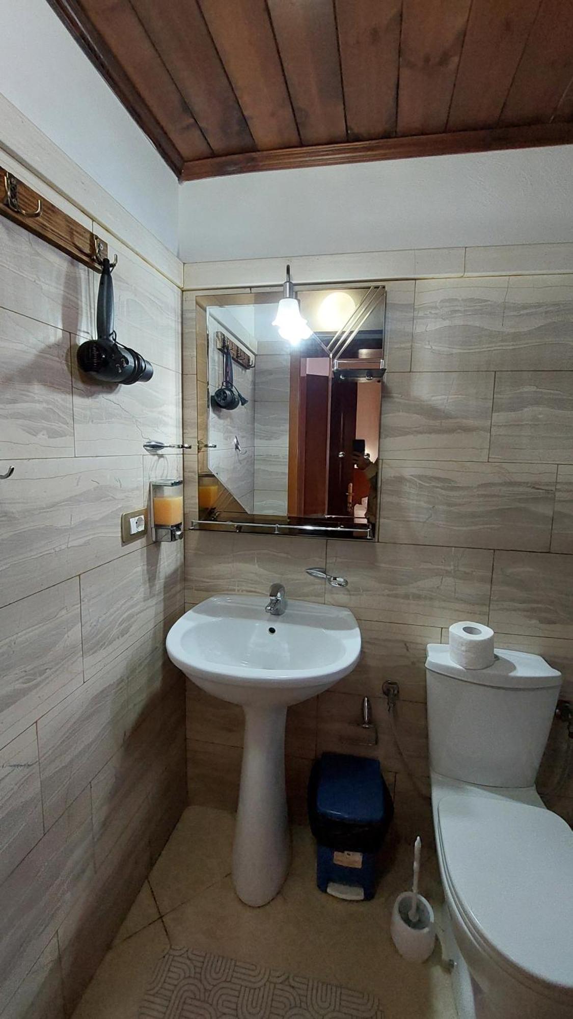 Hava Baci Apartment เบราท ภายนอก รูปภาพ